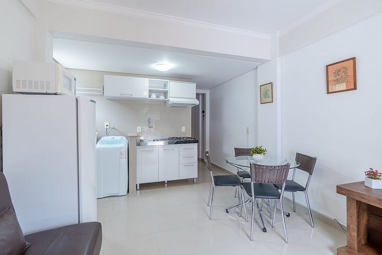 Apto 230m da Praia de Bombas - 2 dorms 4 pessoas