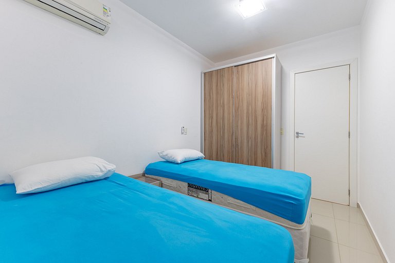 Apartamento em Bombas - Ótimo para Famílias - 2 dorms 5 pess