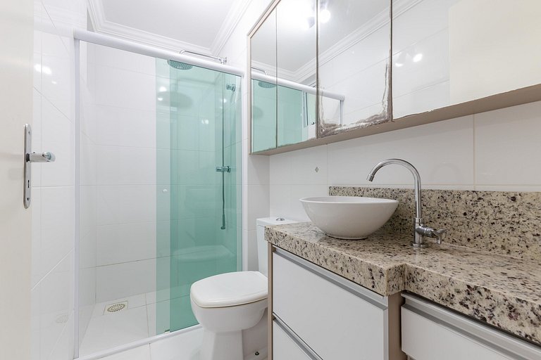Apartamento 2 dormitorios no Centro de Bombinhas.