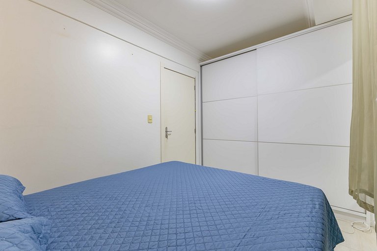 Apartamento 2 dormitorios no Centro de Bombinhas.