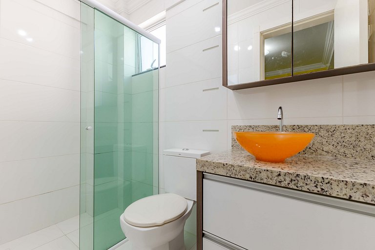 Apartamento 2 dormitorios no Centro de Bombinhas.