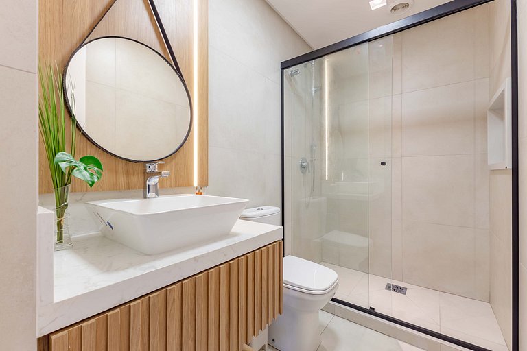 Apartamento alto padrão com piscina em Bombinhas