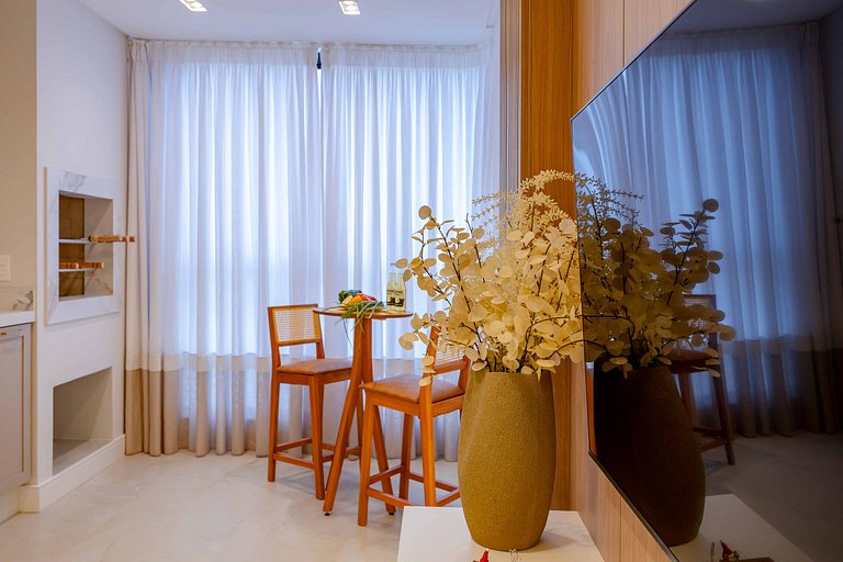 Apartamento alto padrão a 50 mts da praia