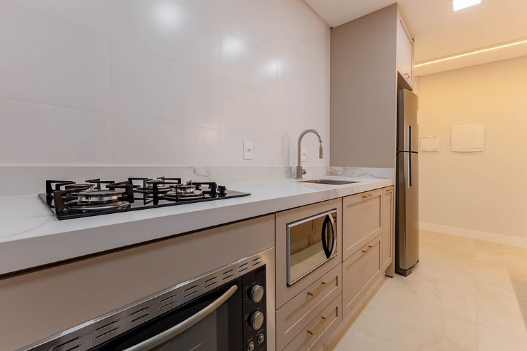 Apartamento alto padrão a 50 mts da praia